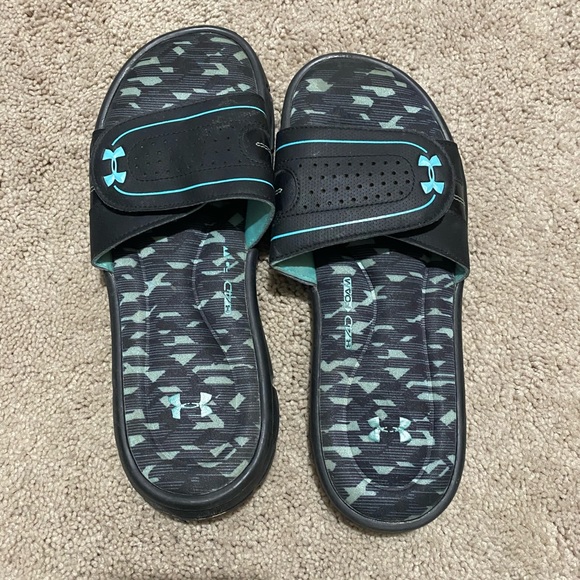 Under Armour Sandals - Picture 1 of 3